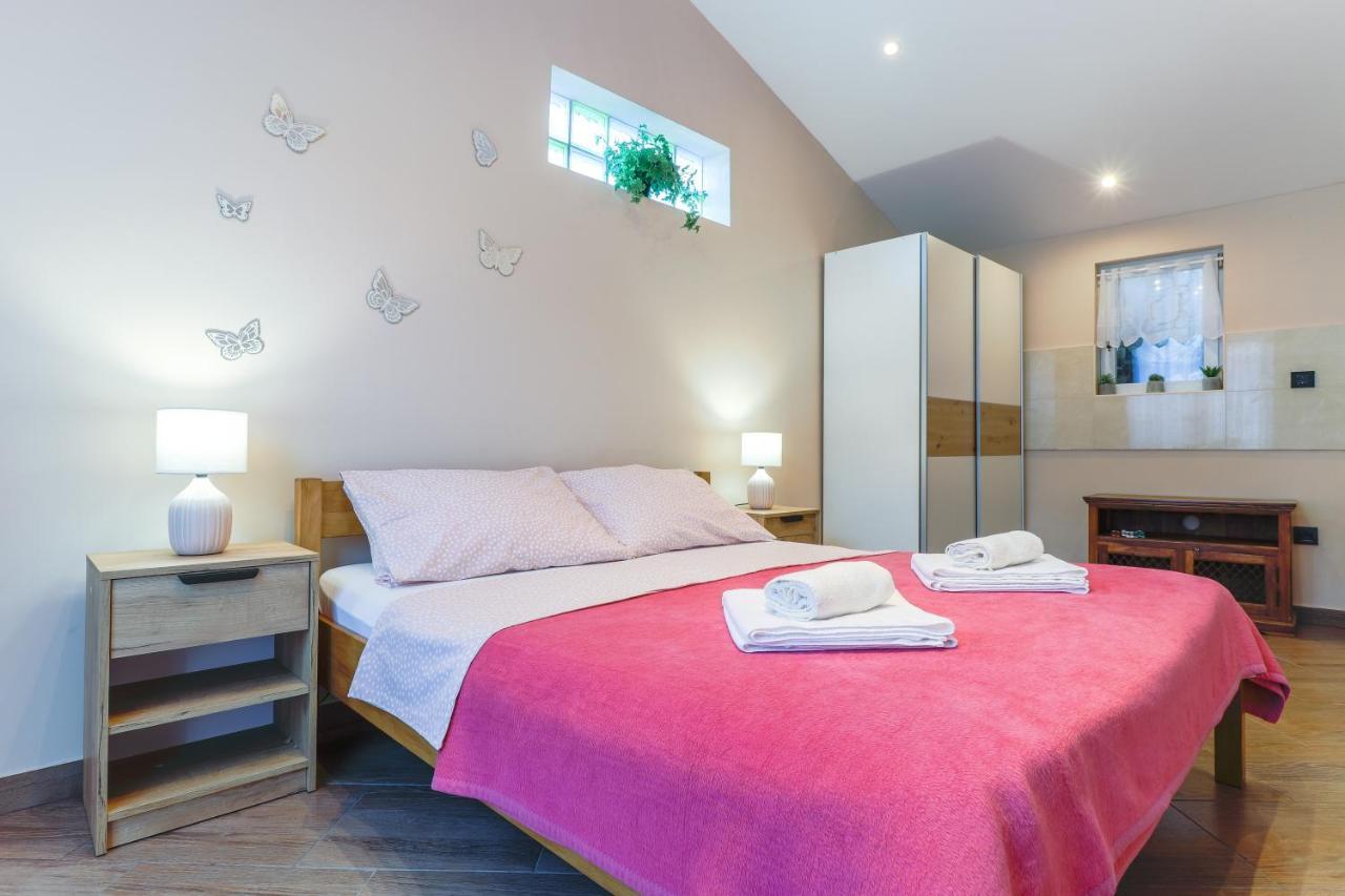 Apartman Lena Vrsar Exterior photo